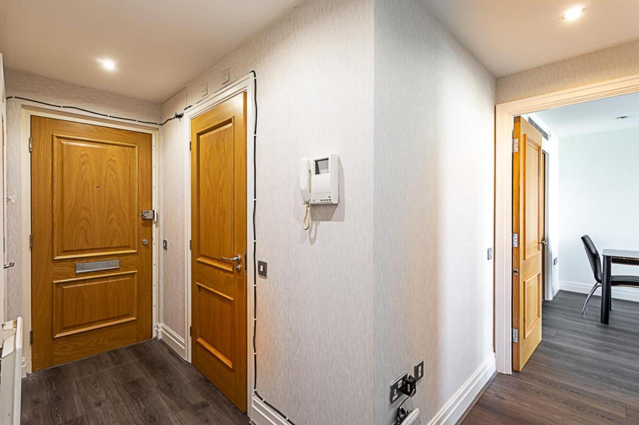 Convenient Urban Pad In Paddington Apartment London Exterior photo